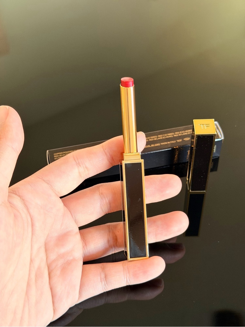 Slim Lipstick in Vibrant Pink with Luxe Gold Case— Tom Ford 16 scarlet rouge